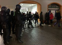 Polizei Stoppt Corona Spaziergang In Jena 17012022 00010