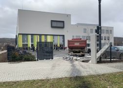 Schock In Jena Lkw Kracht In Schulhof 02022022 0024