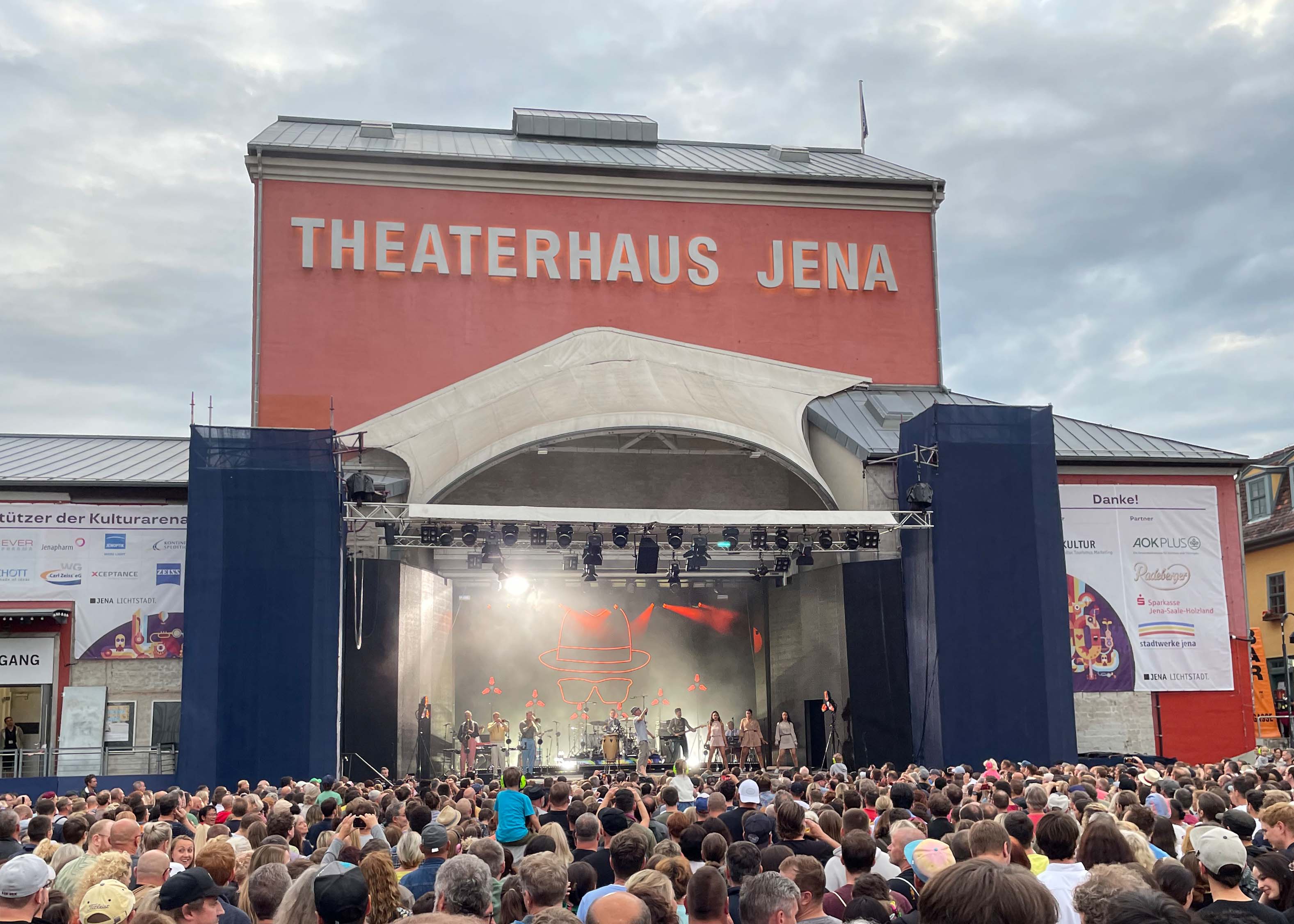 Jenaer Nachrichten Jan Delay eroberte ArenaPublikum in Jena