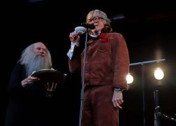 Jena Lachte Mit Katzenklo Saenger Helge Schneider 00011