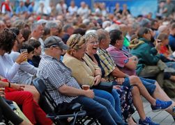 Jena Lachte Mit Katzenklo Saenger Helge Schneider 0008
