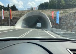 Mit Pauken Und Trompeten Tunnel Rothenstein Freigegeben 000010