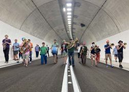 Mit Pauken Und Trompeten Tunnel Rothenstein Freigegeben 00009