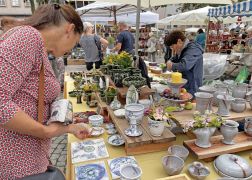 Tausende Beim Toepfermarkt In Jena 00008