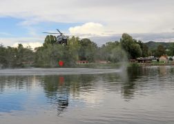 Waldbrand In Jena Feuerwehr Uebt Mit Helikopter Den Ernstfall 40