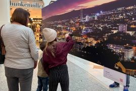 Bilderauktion In Jena Fuer Hospiz Startet Wieder 10