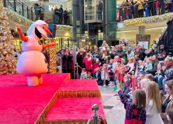 Eiskoenigin Zu Besuch In Jena 04