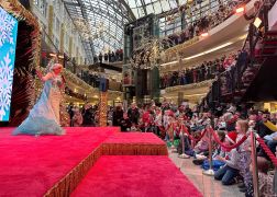 Eiskoenigin Zu Besuch In Jena 05