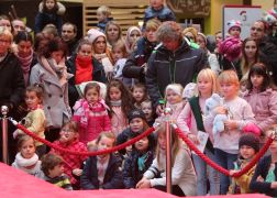 Eiskoenigin Zu Besuch In Jena 13