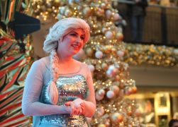 Eiskoenigin Zu Besuch In Jena 16