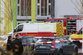 Giftalarm Rettungskraefte Lassen Schule In Jena Evakuieren 03