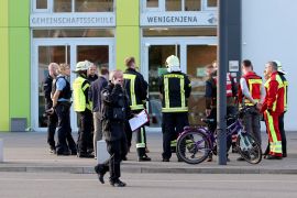 Giftalarm Rettungskraefte Lassen Schule In Jena Evakuieren 07