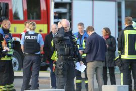 Giftalarm Rettungskraefte Lassen Schule In Jena Evakuieren 11