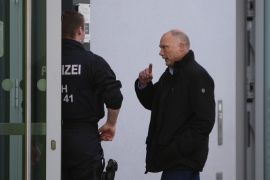 Giftalarm Rettungskraefte Lassen Schule In Jena Evakuieren 36