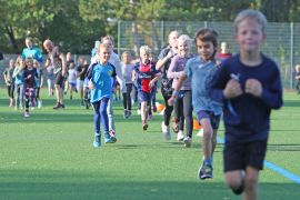 Heine Schule Jena 200 Schueler Beim UNICEF Benefiz Lauf 06
