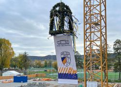 Richtfest Im Neuen Stadion In Jena Gefeiert 00