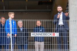 Richtfest Im Neuen Stadion In Jena Gefeiert 25