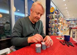 TV Star Ross Antony Mit Weihnachts Backbuch In Jena 02