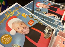 TV Star Ross Antony Mit Weihnachts Backbuch In Jena 09