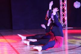 Taenzerische Weihnachtsrevue Begeisterte In Jena 09