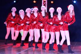 Taenzerische Weihnachtsrevue Begeisterte In Jena 13