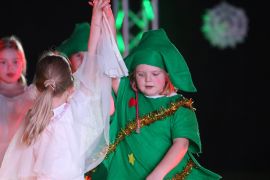 Taenzerische Weihnachtsrevue Begeisterte In Jena 32
