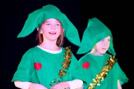 Taenzerische Weihnachtsrevue Begeisterte In Jena 33