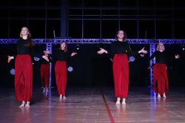 Taenzerische Weihnachtsrevue Begeisterte In Jena 50