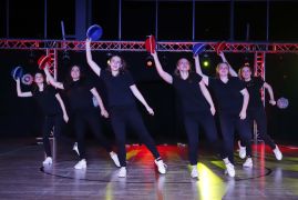 Taenzerische Weihnachtsrevue Begeisterte In Jena 63
