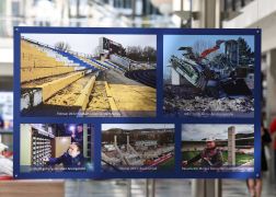 Ausstellung 100 Jahre Ernst Abbe Sportfeld In Jena 03