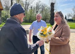Anbaden Bei 13 Grad Freibadsaison In Jena Eroeffnet 03