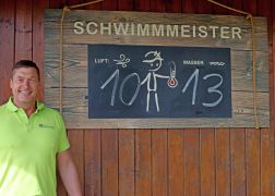 Anbaden Bei 13 Grad Freibadsaison In Jena Eroeffnet 11