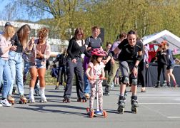 Hunderte Bei Roller Disco In Jena 04