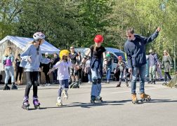 Hunderte Bei Roller Disco In Jena 42
