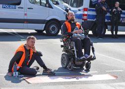 Klima Kleber Blockieren Kreuzung In Jena 13