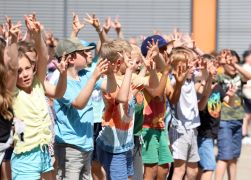 Tanzalarm In Jenaer Heine Schule 02