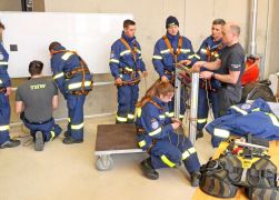 Technisches Hilfswerk Trainierte In Jena Fuer Den Ernstfall 12
