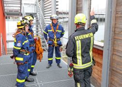 Technisches Hilfswerk Trainierte In Jena Fuer Den Ernstfall 14