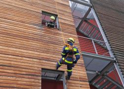 Technisches Hilfswerk Trainierte In Jena Fuer Den Ernstfall 17