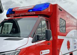 Baby Notarztwagen Startet In Jena 05
