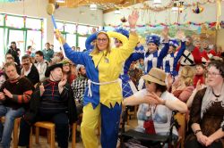 Froehliche Faschingparty In Jenaer Behindertenwerkstatt 00