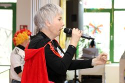 Froehliche Faschingparty In Jenaer Behindertenwerkstatt 08