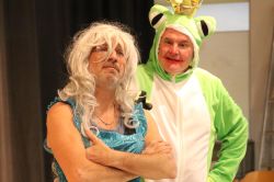 Froehliche Faschingparty In Jenaer Behindertenwerkstatt 20