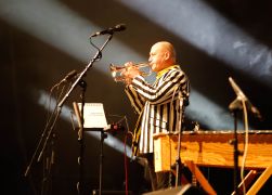 Olaf Schubert Kult Komiker Brachte Jena Zum Lachen 01