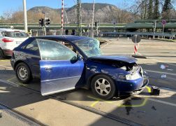 Schwerer Unfall In Jena Drei Verletzte Nach Frontal Crash 04