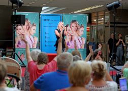 Anna Carina Woitschack Begeisterte In Jena 05