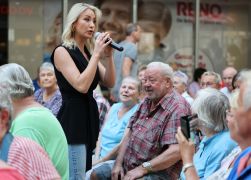 Anna Carina Woitschack Begeisterte In Jena 17