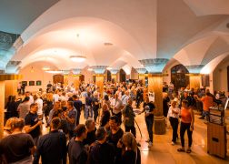 Hunderte Bei Jugendklub Revival Party In Jena 08