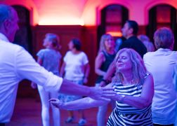 Hunderte Bei Jugendklub Revival Party In Jena 14