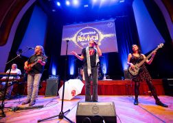 Hunderte Bei Jugendklub Revival Party In Jena 16